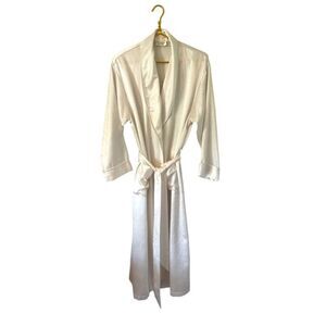 Victoria’s‎ Secret Gold Label Vintage Silky Robe, Size Small